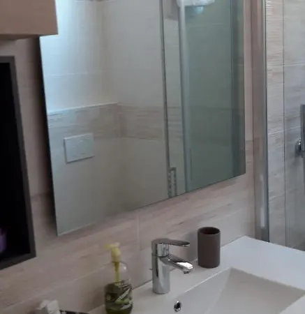 Caba Colombo Apartman *